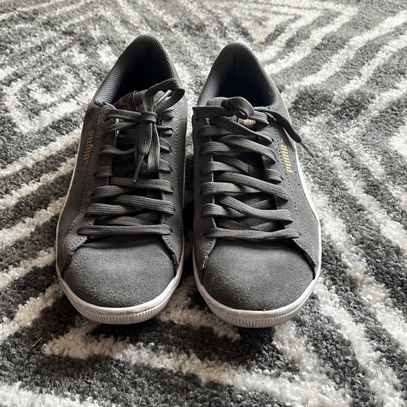 Grey Puma Gymshoes - Picture 2 of 4